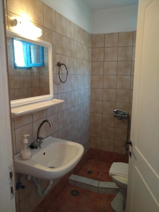 Pirgari Rooms Sikinos Alopronia Ngoại thất bức ảnh